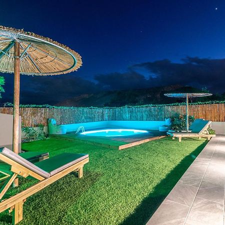 Cozy House With Pool Near Beach Gazi Exteriör bild