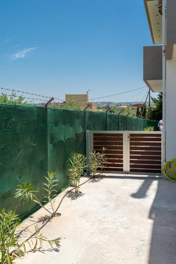 Cozy House With Pool Near Beach Gazi Exteriör bild