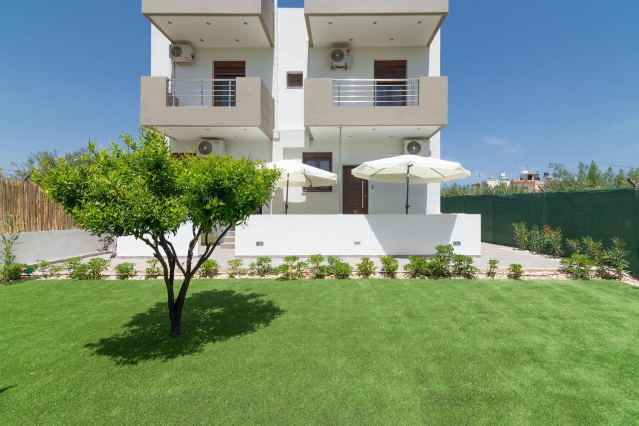 Cozy House With Pool Near Beach Gazi Exteriör bild