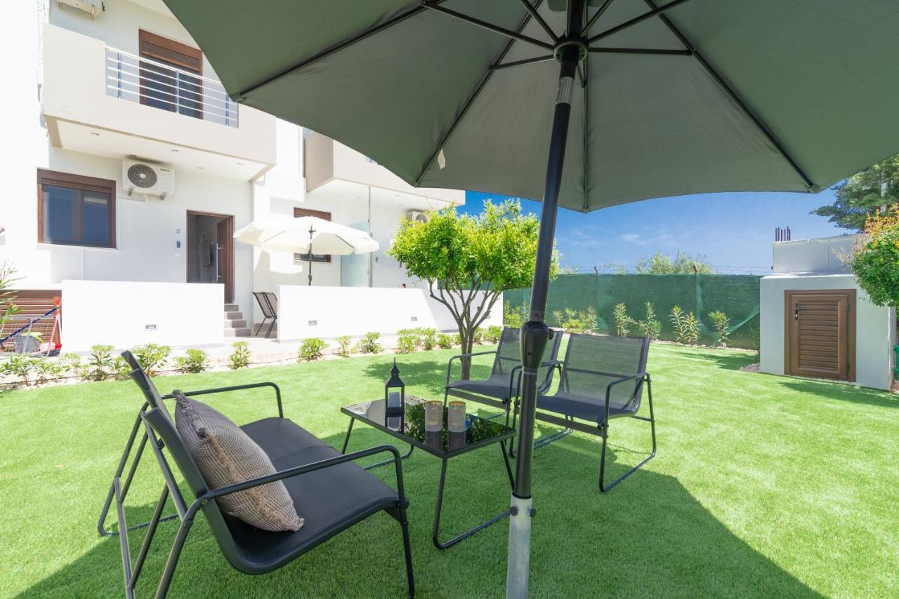 Cozy House With Pool Near Beach Gazi Exteriör bild