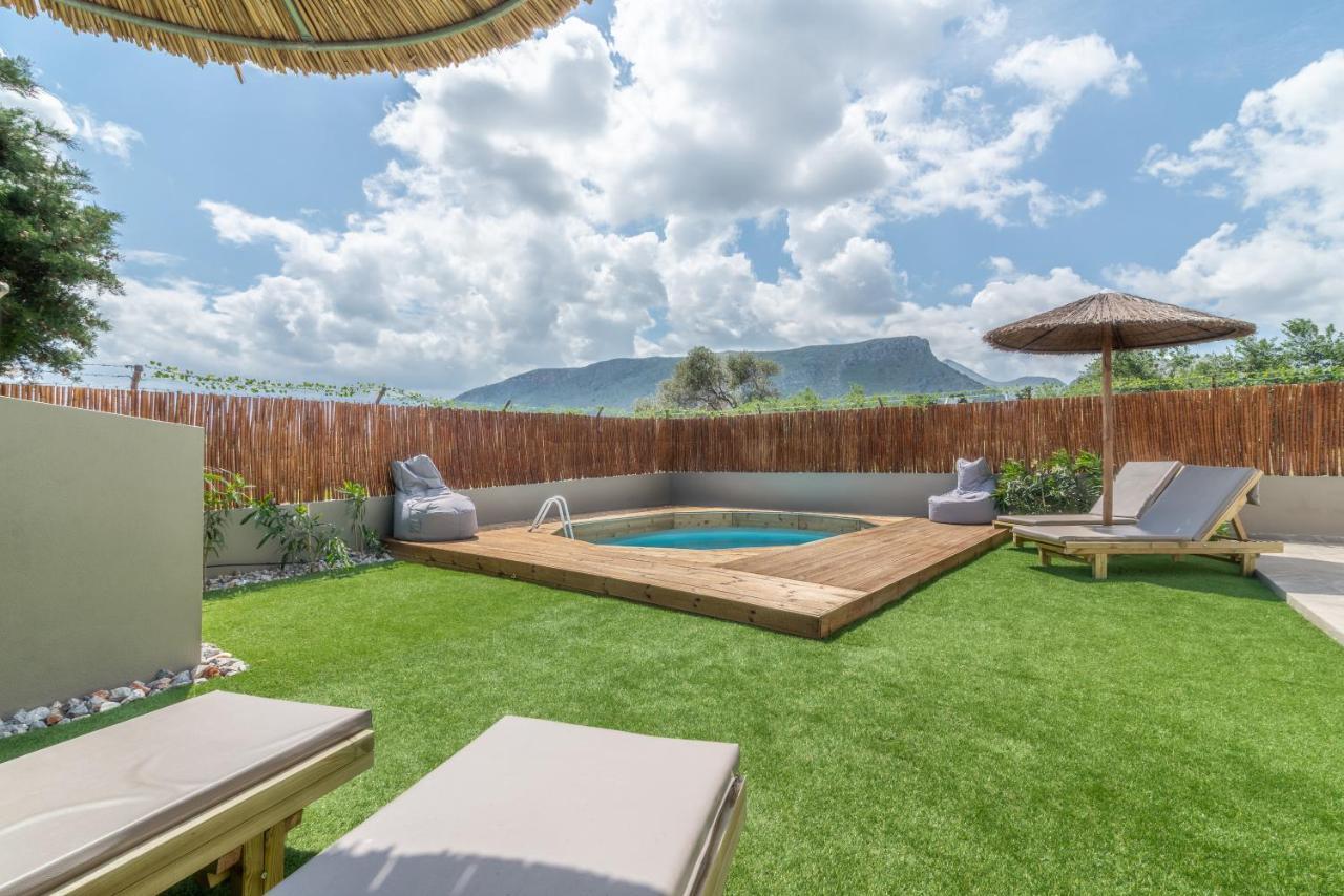 Cozy House With Pool Near Beach Gazi Exteriör bild