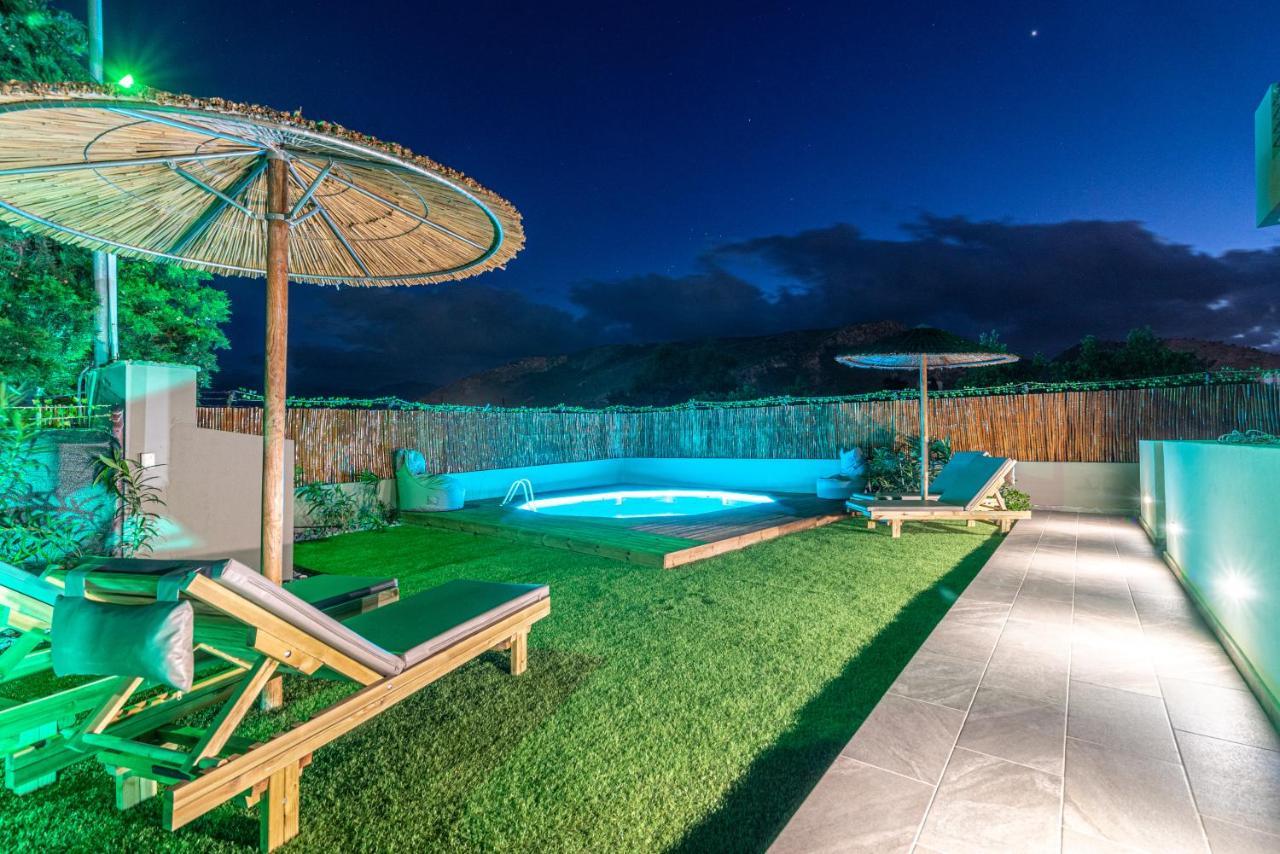 Cozy House With Pool Near Beach Gazi Exteriör bild
