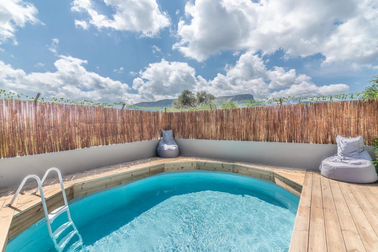 Cozy House With Pool Near Beach Gazi Exteriör bild
