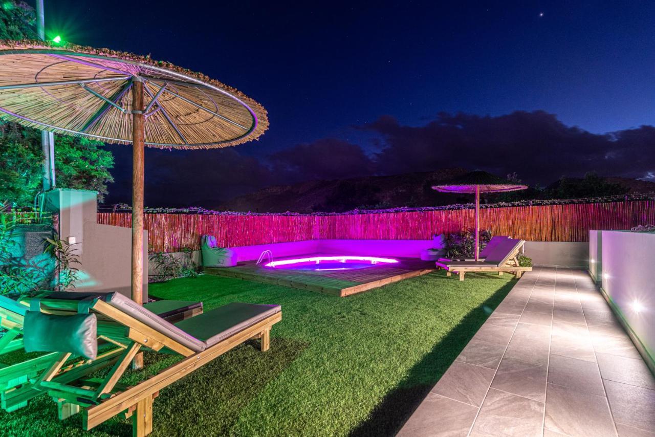 Cozy House With Pool Near Beach Gazi Exteriör bild