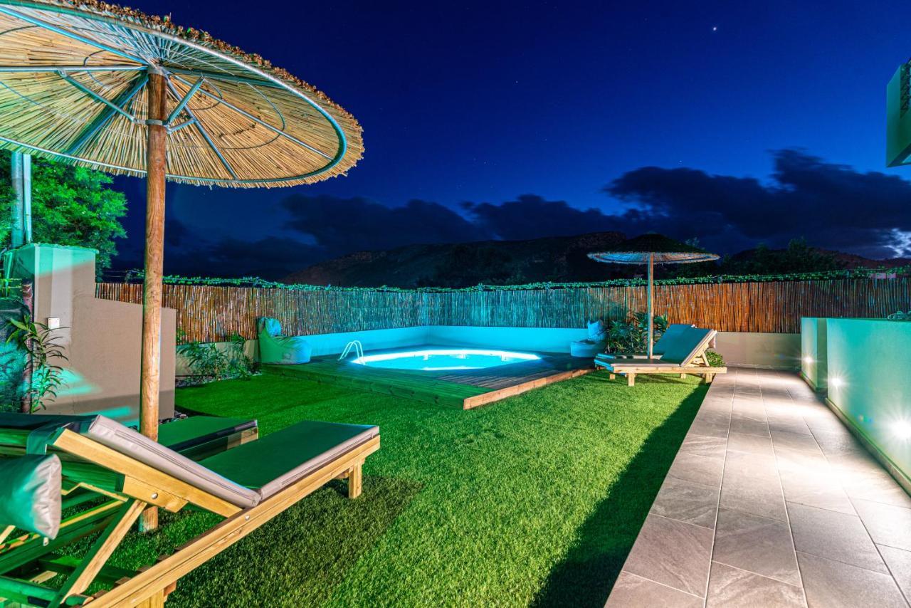 Cozy House With Pool Near Beach Gazi Exteriör bild